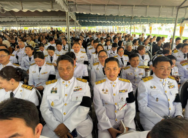 พระเจ้าอยู่หัวและพระราชชินี ทรงเปิดอาคารมูลนิธิพระดาบส ... พารามิเตอร์รูปภาพ 4