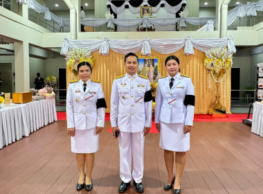 พระเจ้าอยู่หัวและพระราชชินี ทรงเปิดอาคารมูลนิธิพระดาบส ... พารามิเตอร์รูปภาพ 11